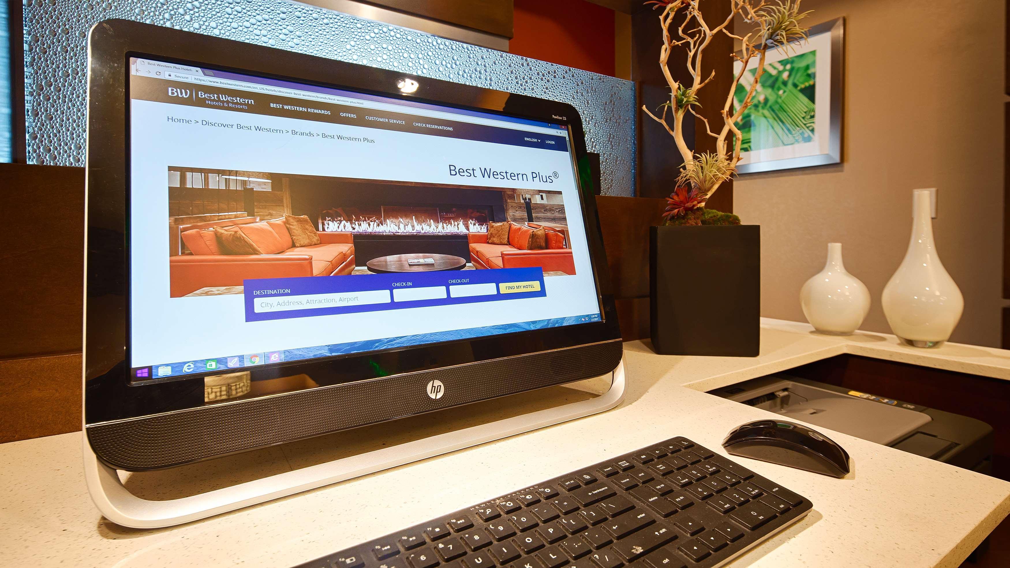 Best Western Plus Flatonia Inn Ngoại thất bức ảnh