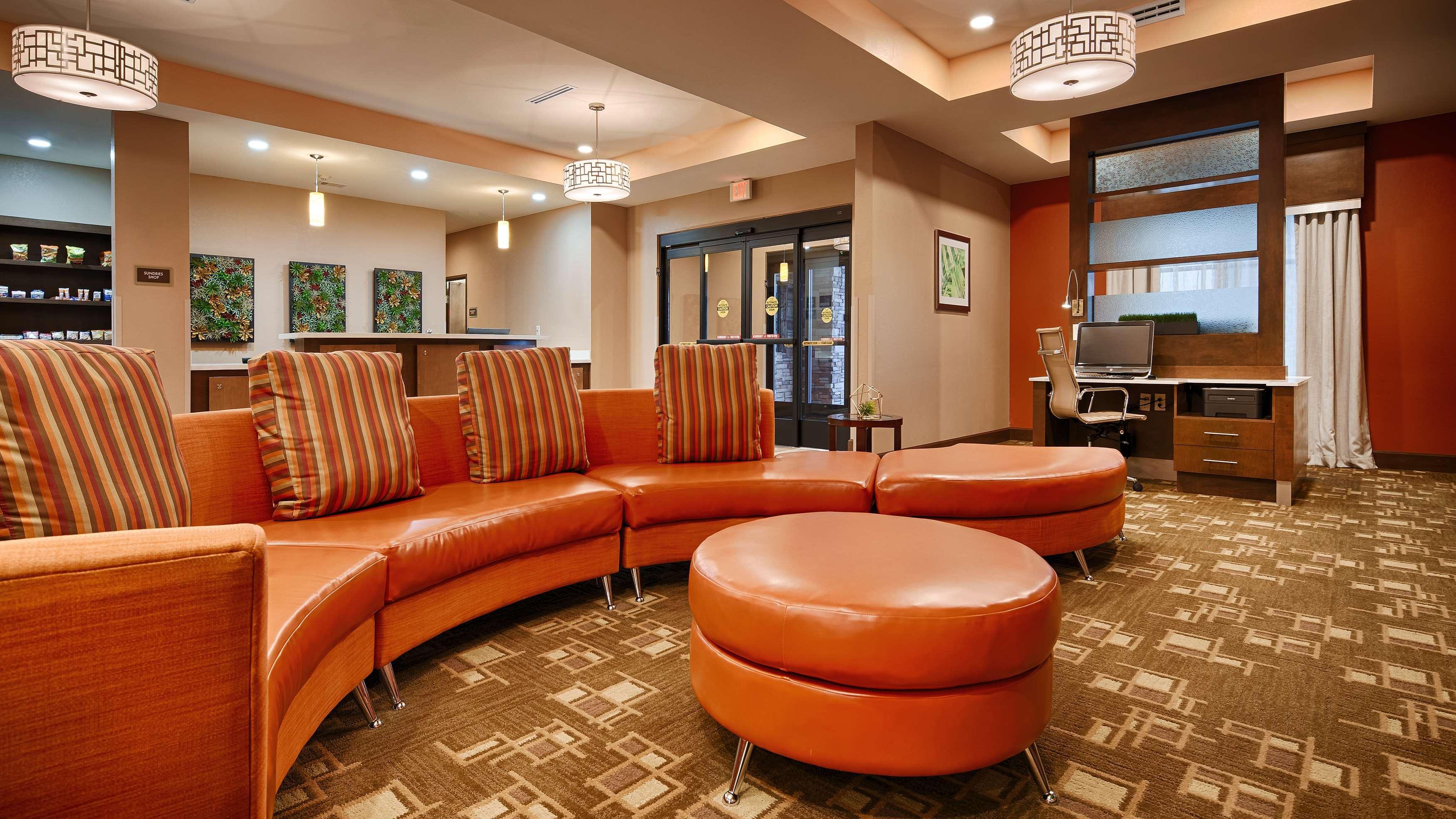 Best Western Plus Flatonia Inn Ngoại thất bức ảnh