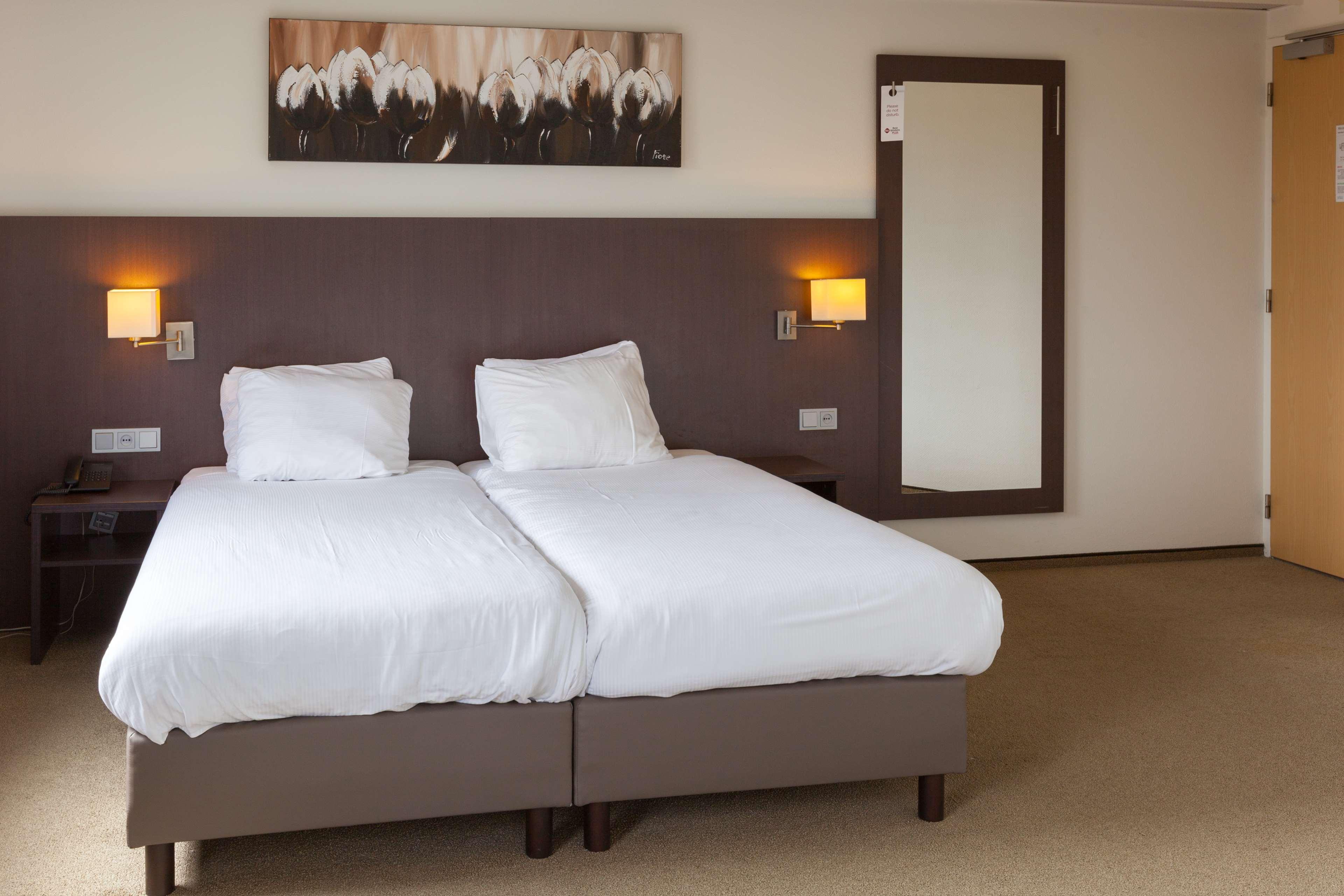 Best Western Plus Flatonia Inn Ngoại thất bức ảnh
