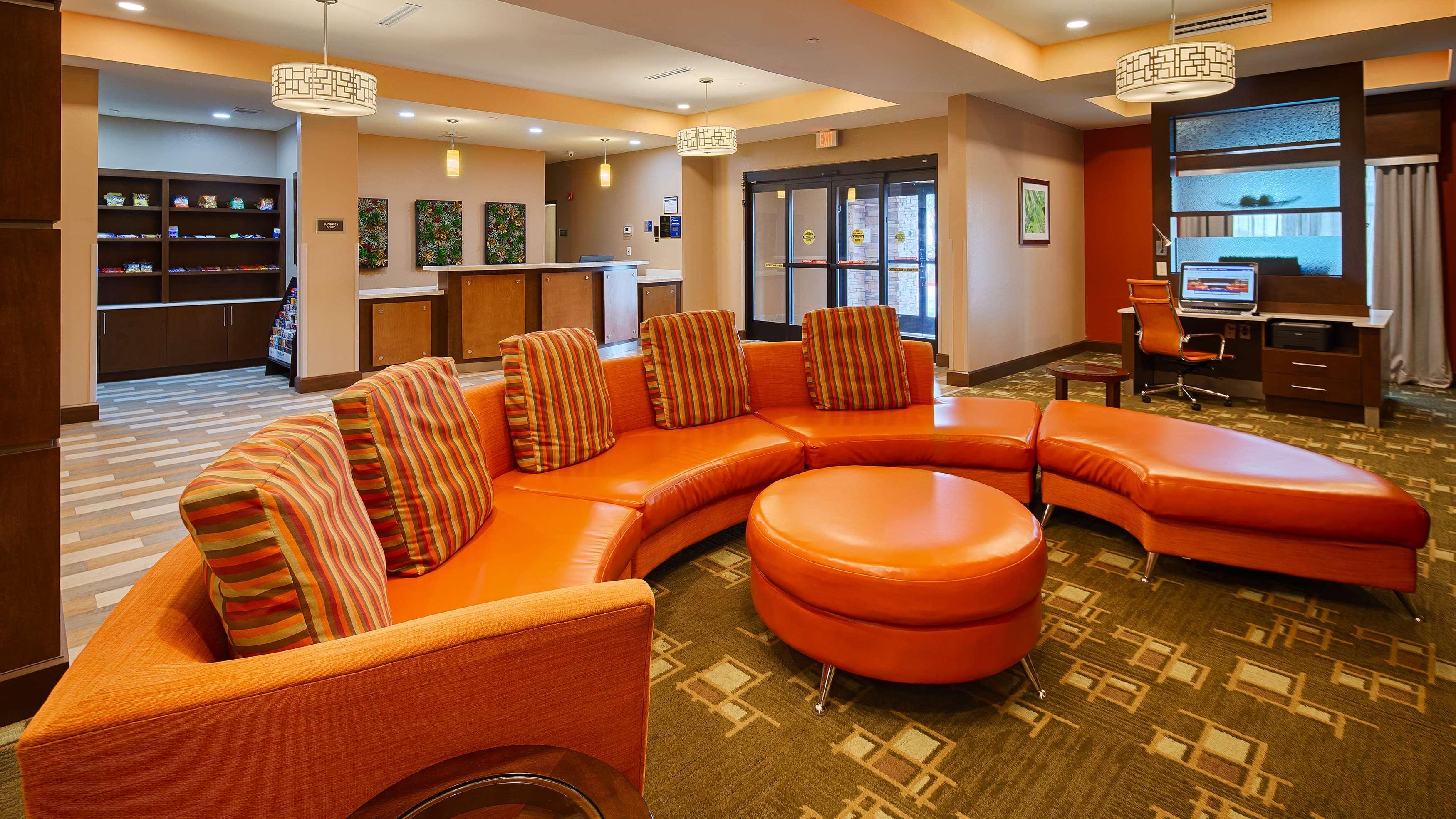 Best Western Plus Flatonia Inn Ngoại thất bức ảnh