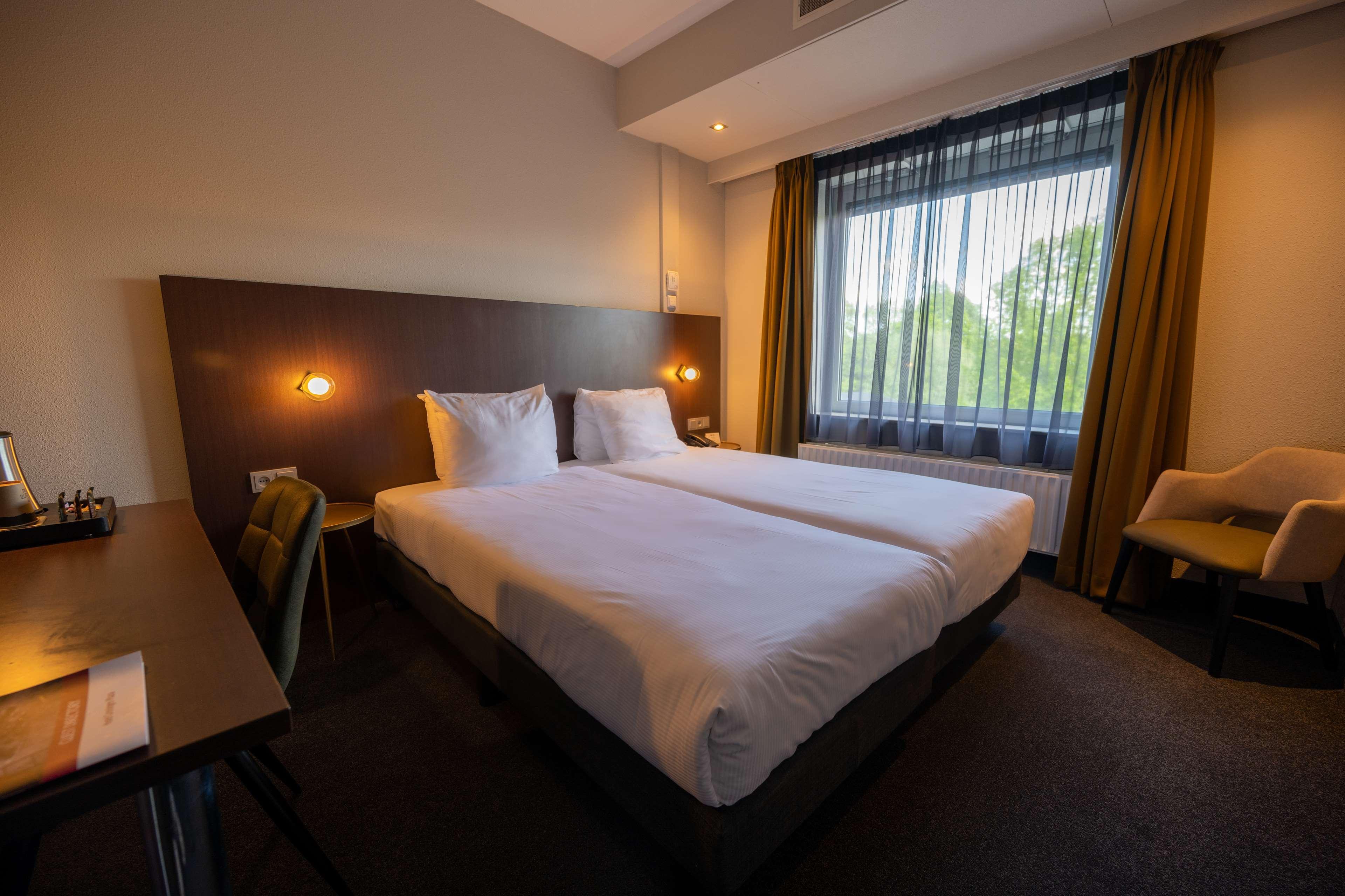 Best Western Plus Flatonia Inn Ngoại thất bức ảnh