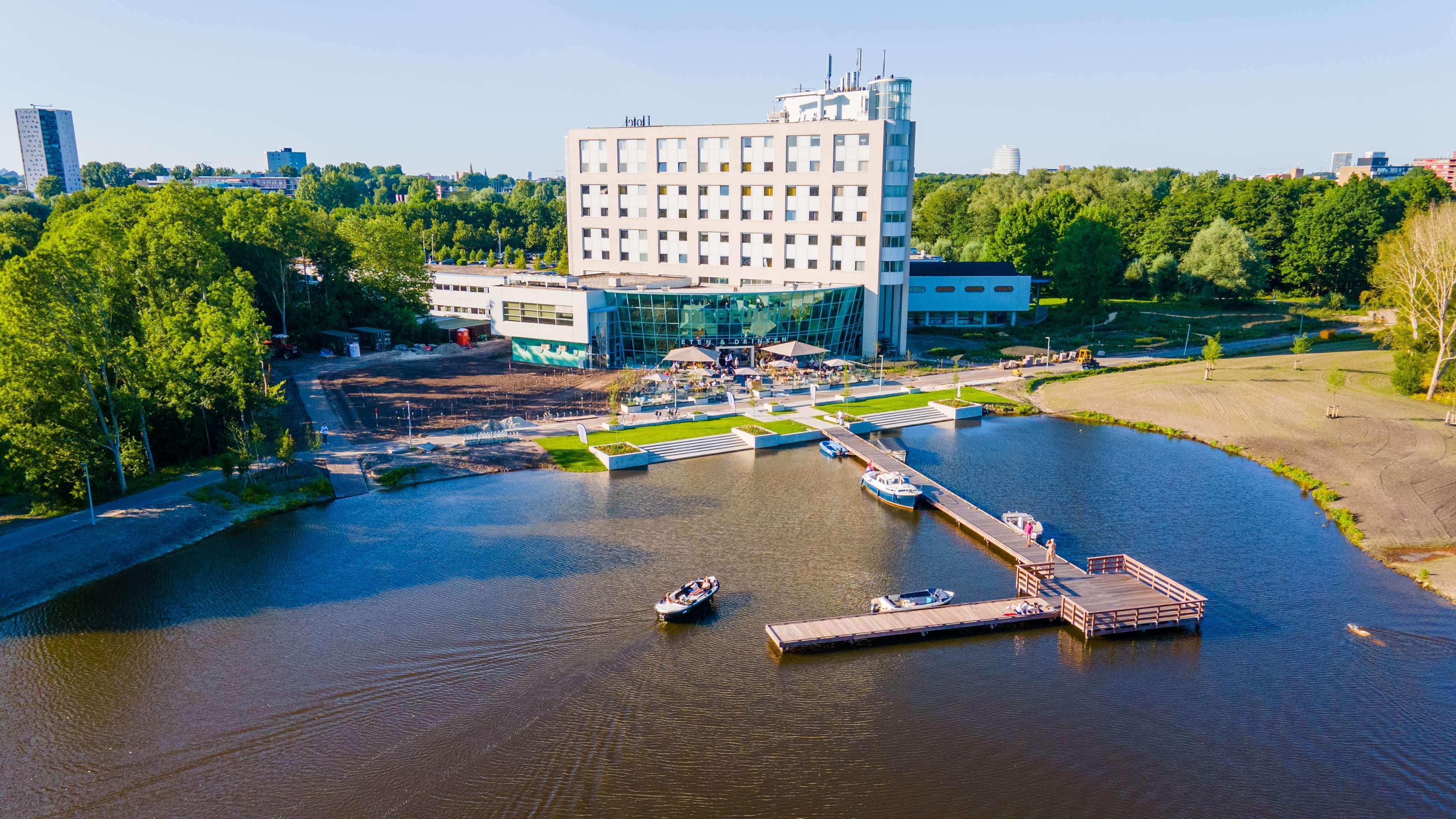 Best Western Plus Flatonia Inn Ngoại thất bức ảnh