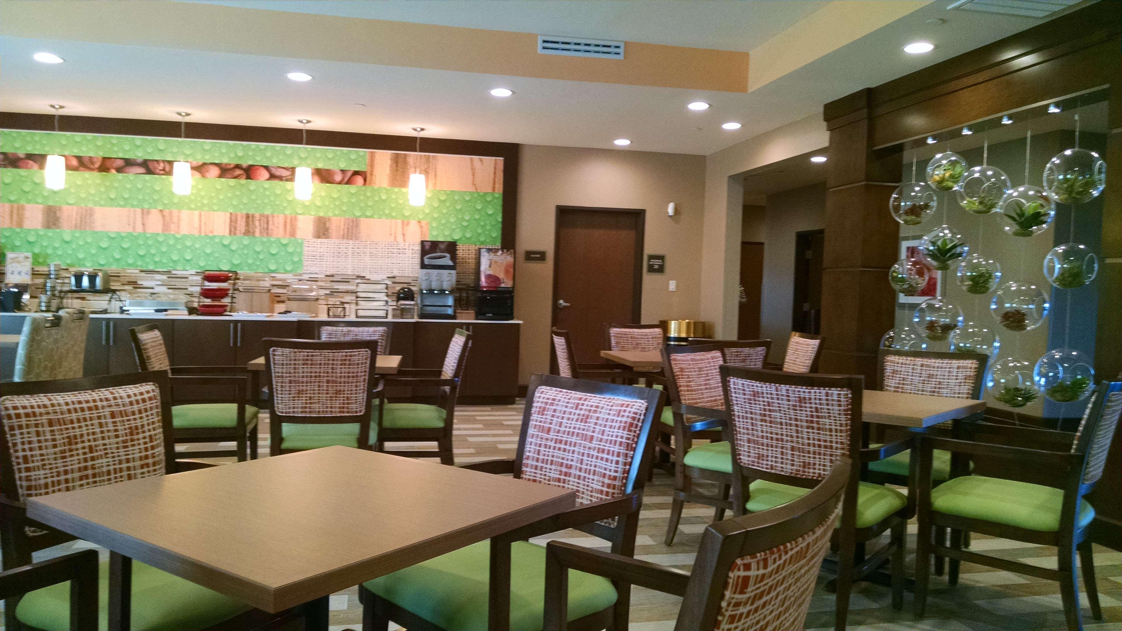Best Western Plus Flatonia Inn Ngoại thất bức ảnh